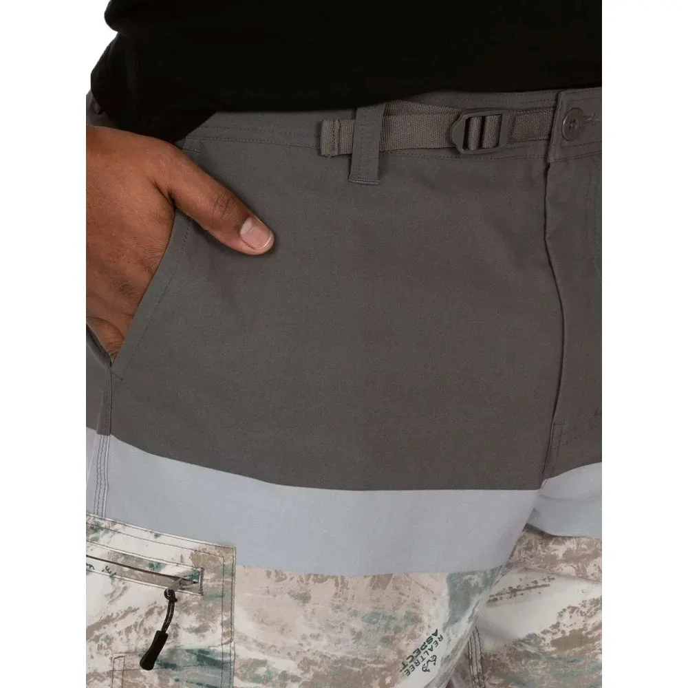 New Realtree Men's Med. Shorts - Performance Hybrid Outdoors Sports